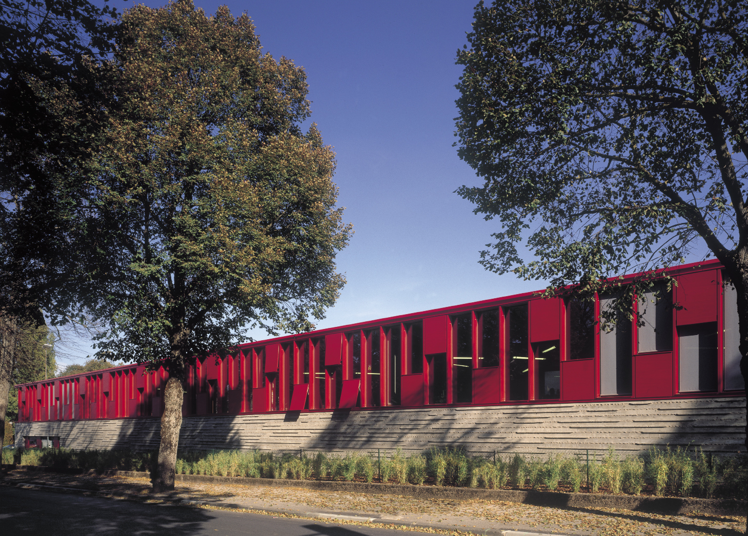 3-4 Hall sportif et extension de l‘ école primaire, Lallange (LU), 2017-2020 VALENTINY HVP ARCHITECTS