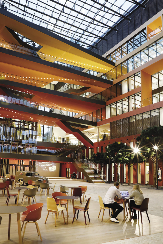 Construction du siège mondial de Ferrero dit «Casa Ferrero» Senningerberg - Luxembourg MO : Félix Giorgetti S.A. Crédit photo : Lonsdale (Paris) design intérieur