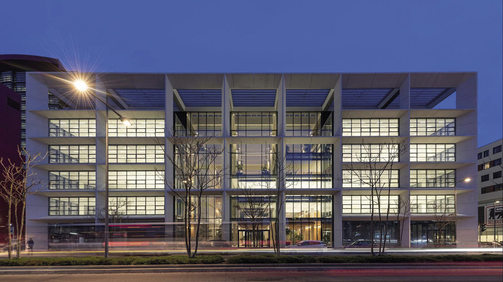 6;8	Ney & Partners_ICONE