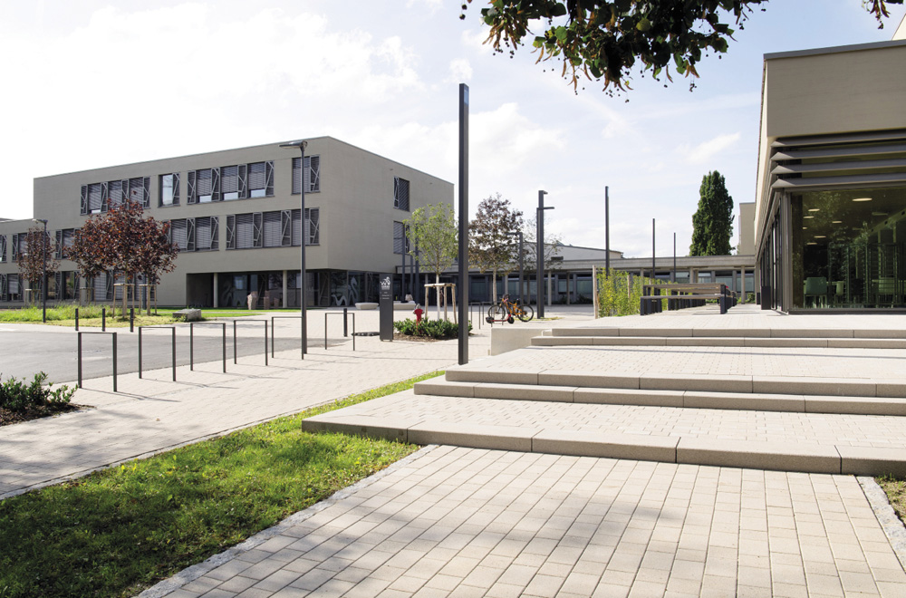 2	École internationale Mersch Anne Beffort_Entrée principale